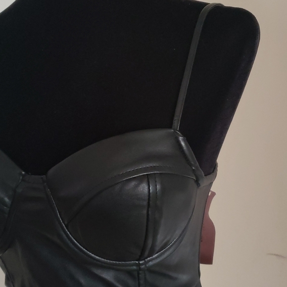 Dress - Picture 2 of 5